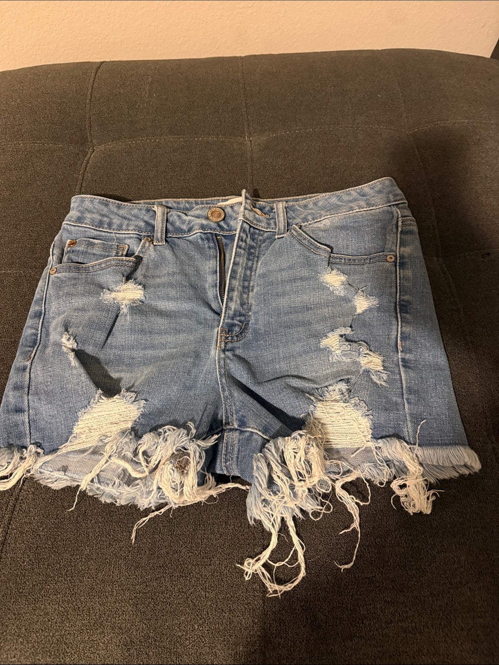 Women's Light Blue Distressed Denim Shorts - Casual Frayed Hem
